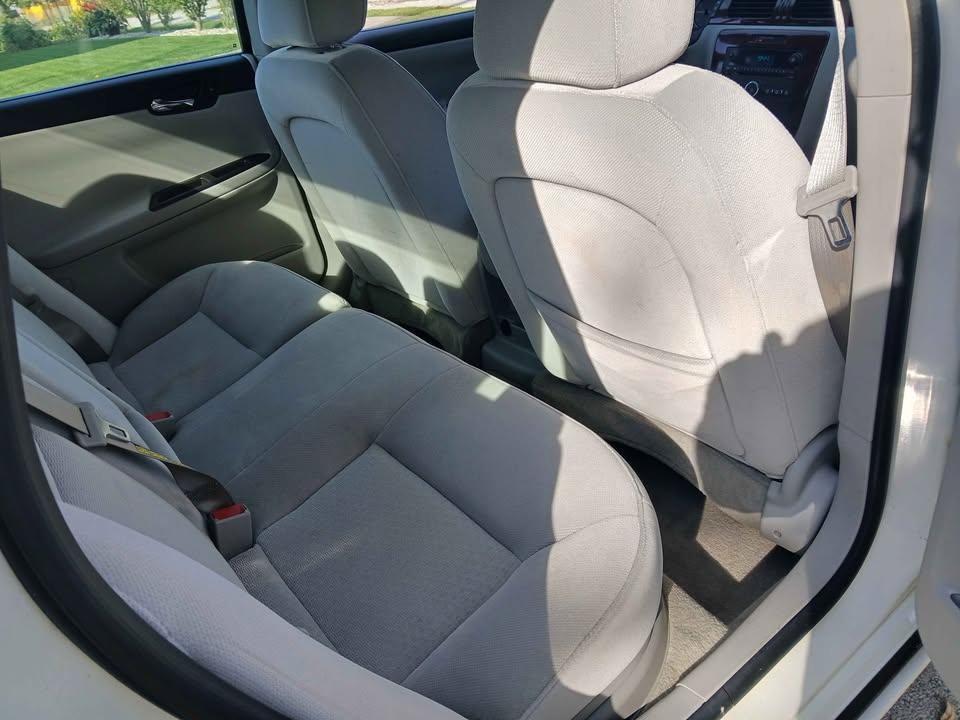 Used 2007 Chevrolet Impala LT FWD image 14