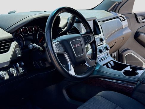 Used 2016 GMC Yukon SLE w/ HD Trailering Package AWD/4WD image 4