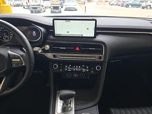 Used 2026 Genesis G70 2.5T Prestige RWD image 5