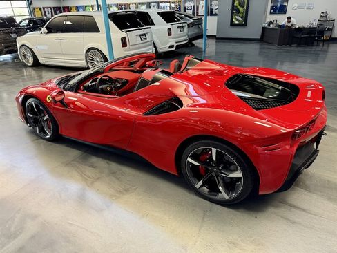 Used 2025 Ferrari SF90 Spider AWD/4WD image 14