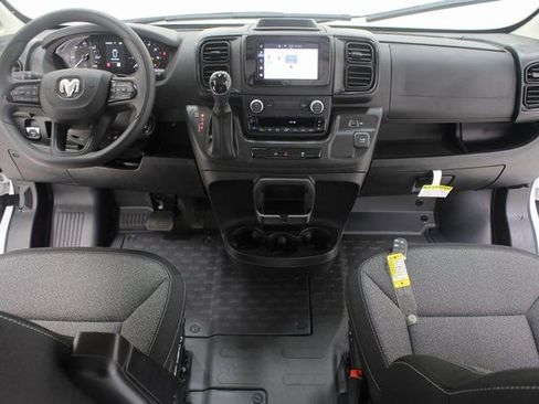 Used 2025 RAM ProMaster 2500 w/ Convenience Group image 9