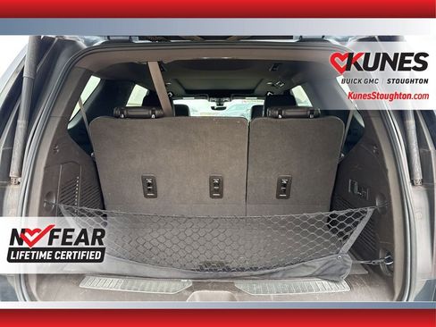 Used 2021 GMC Yukon Denali w/ Denali Premium Package image 19