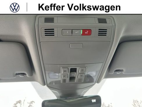 New 2026 Volkswagen Jetta SE FWD image 25
