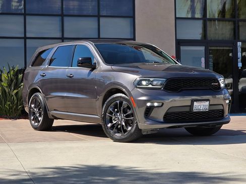 Used 2021 Dodge Durango GT w/ Blacktop Package image 3