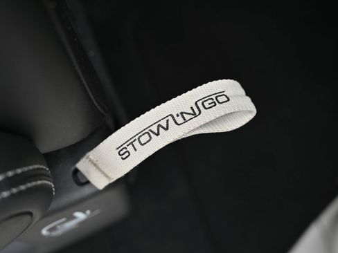 Used 2024 Chrysler Pacifica Touring-L FWD image 15