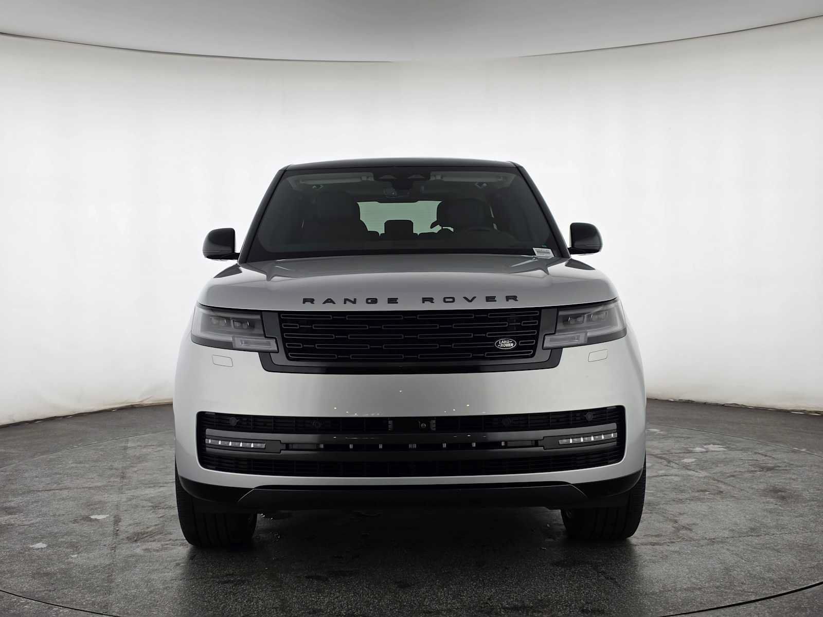 Used 2025 Land Rover Range Rover Long Wheelbase SE AWD/4WD image 8