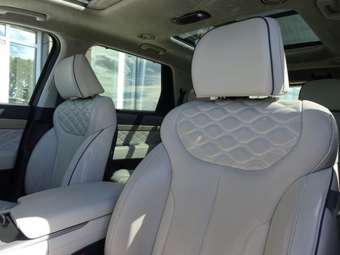 Used 2022 Hyundai Palisade Calligraphy FWD image 11