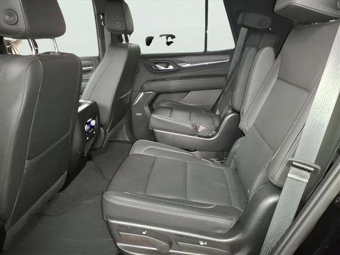 Certified 2023 GMC Yukon Denali image 7
