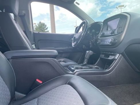 Used 2016 Chevrolet Colorado Z71 AWD/4WD image 12