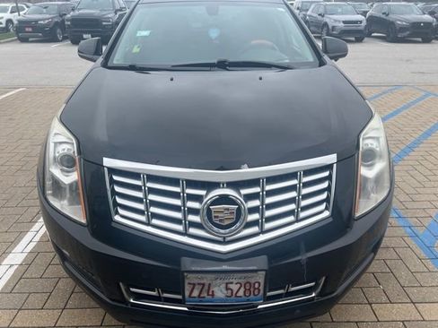 Used 2013 Cadillac SRX Luxury image 2