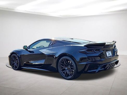 Used 2024 Chevrolet Corvette Z06 image 9