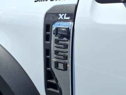 Used 2025 Ford F550 2WD Regular Cab Super Duty image 29