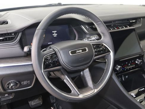 Used 2024 Jeep Grand Cherokee L Overland w/ Trailer Tow Package image 6