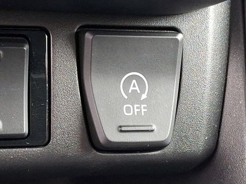 Used 2025 Toyota RAV4 XLE w/ Convenience Package AWD/4WD image 27