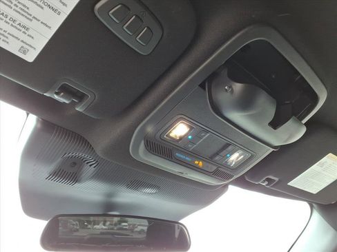 Used 2025 Ford Explorer ST-Line image 17