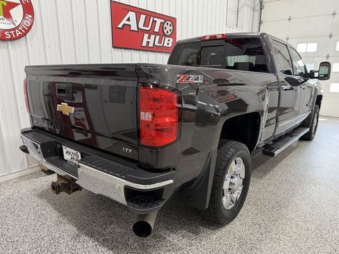 Used 2015 Chevrolet Silverado 2500 LTZ w/ Duramax Plus Package AWD/4WD image 23