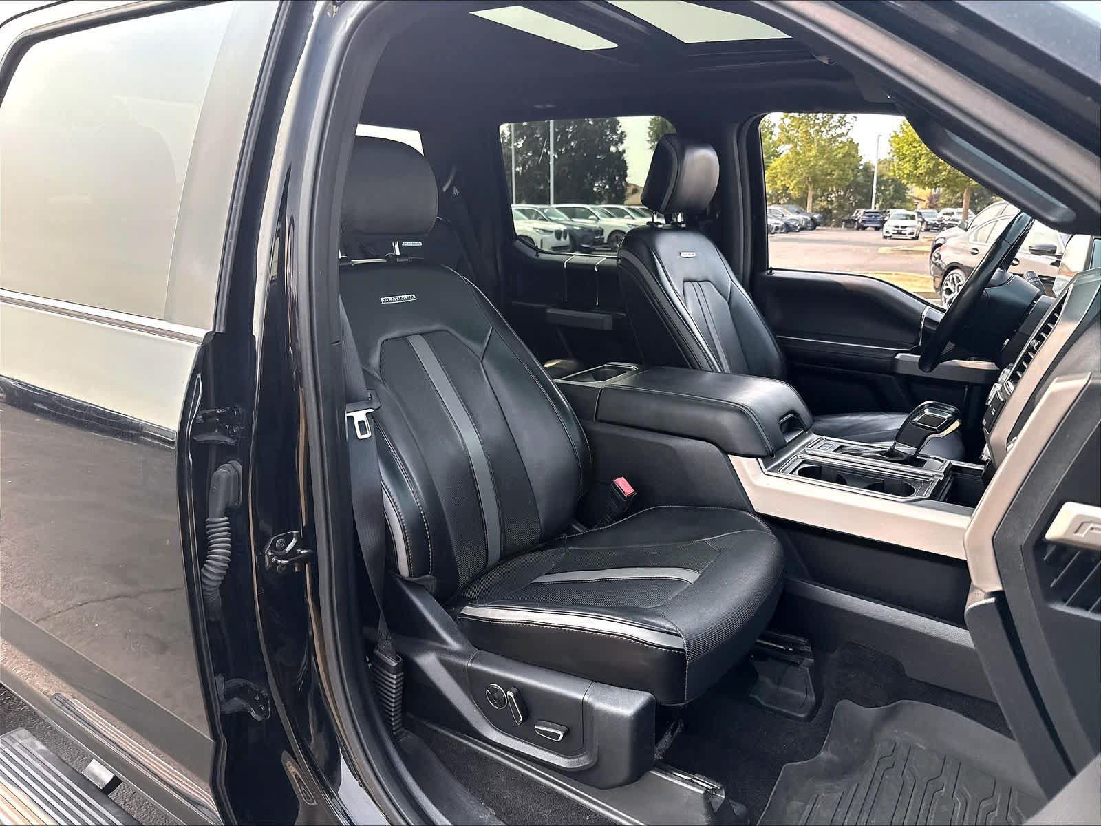 Used 2018 Ford F150 Platinum w/ Equipment Group 701A Luxury AWD/4WD image 27