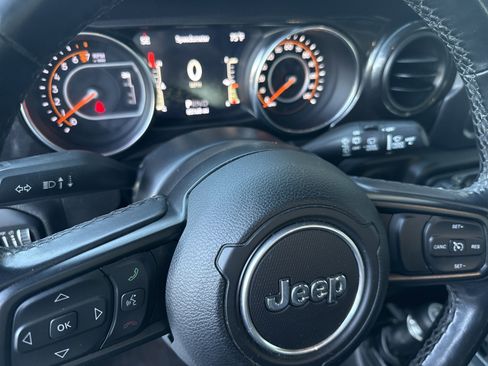 Used 2020 Jeep Wrangler Unlimited Sport image 8