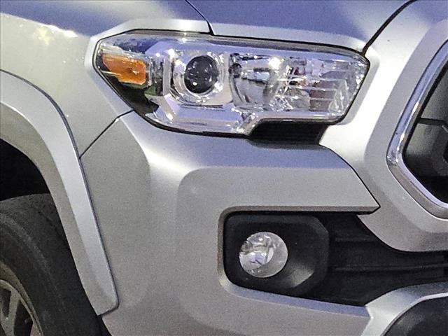 Certified 2023 Toyota Tacoma SR5 w/ Technology Package AWD/4WD image 4