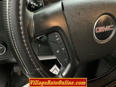 Used 2015 GMC Savana 2500 image 16