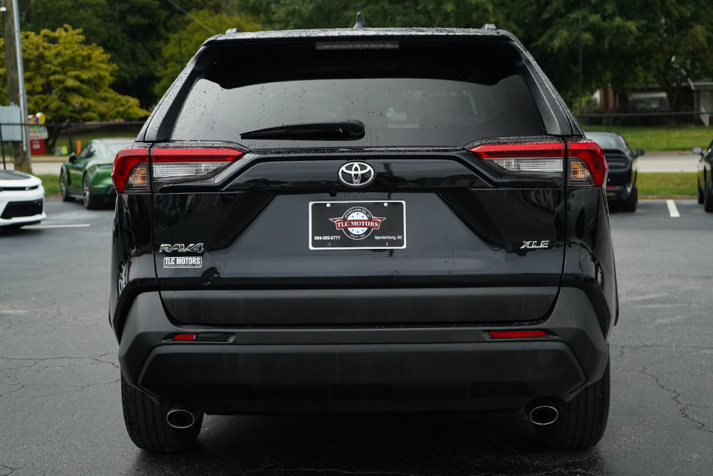 Used 2021 Toyota RAV4 XLE FWD image 20