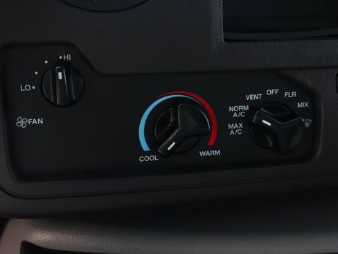 Used 2024 Ford E-350 and Econoline 350 Super Duty w/ Power Windows & Locks Group RWD image 31