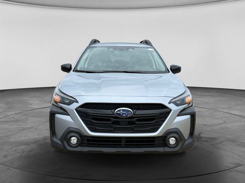 Used 2025 Subaru Outback Onyx Edition AWD/4WD image 4