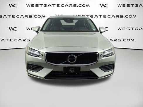 Used 2019 Volvo S60 T5 Momentum w/ Multimedia Package image 4