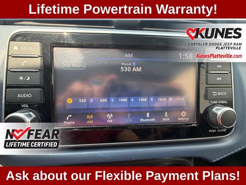 Used 2025 Nissan Versa SV FWD image 28