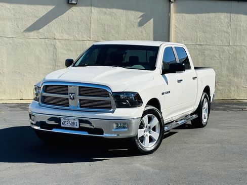 Used 2009 Dodge Ram 1500 Truck SLT w/ Big Horn Regional Pkg image 3