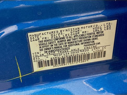 Used 2025 Nissan Sentra SV FWD image 12