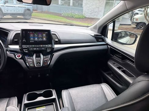 Used 2022 Honda Odyssey Elite image 22