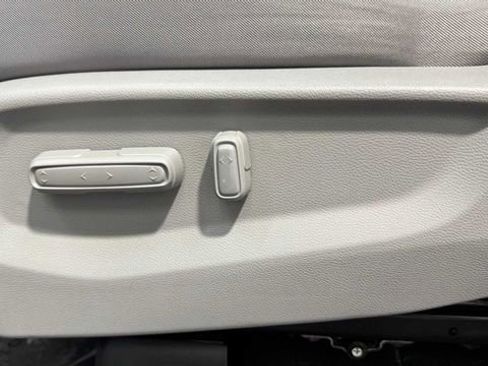 Used 2018 Honda Odyssey LX image 23