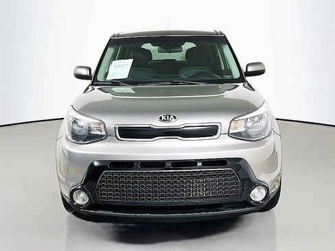 Used 2016 Kia Soul + image 2