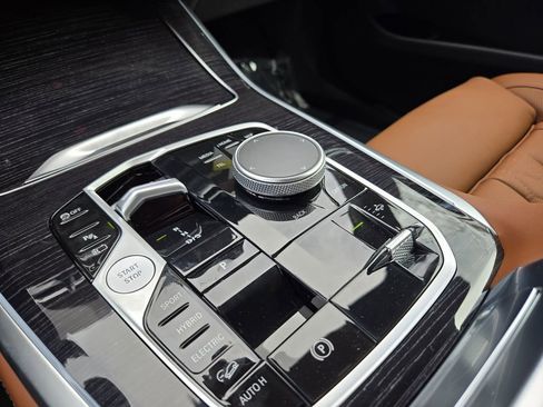 New 2026 BMW X5 xDrive50e w/ M Sport Package image 24