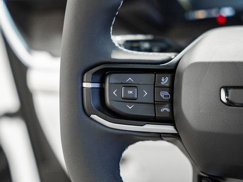 New 2026 Jeep Cherokee Overland image 30