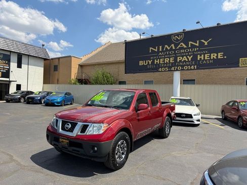 Used 2017 Nissan Frontier PRO-4X w/ Pro-4x Graphics Package AWD/4WD image 3