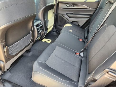 New 2026 Jeep Grand Cherokee Laredo image 20