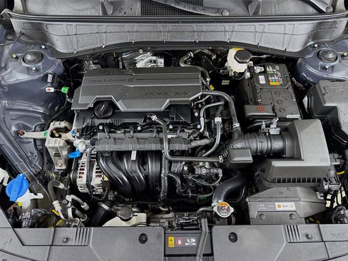 Used 2025 Hyundai Kona SE image 29