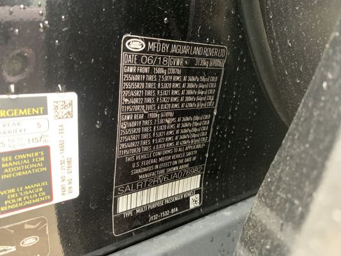 Used 2018 Land Rover Discovery HSE Luxury AWD/4WD image 36