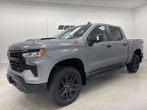 Used 2026 Chevrolet Silverado 1500 LT Trail Boss w/ LT Trail Boss Premium Package AWD/4WD image 1
