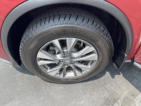 Used 2017 Nissan Murano S image 22