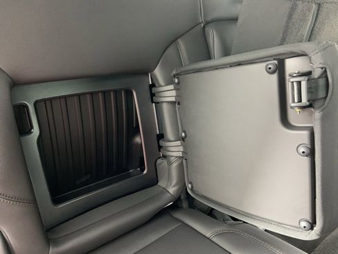 Used 2025 GMC Sierra 1500 AT4 w/ Technology Package image 34