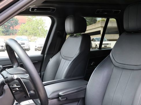 Certified 2024 Land Rover Range Rover SE AWD/4WD image 9
