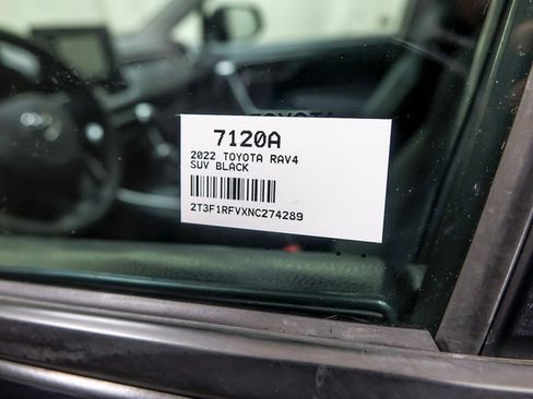 Certified 2022 Toyota RAV4 LE image 28