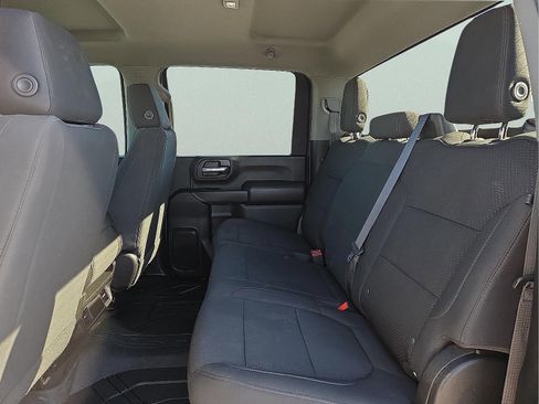 Used 2022 Chevrolet Silverado 2500 Custom w/ Custom Value Package image 10