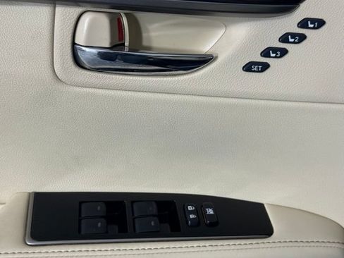Used 2018 Lexus ES 350 w/ Premier Package FWD image 14