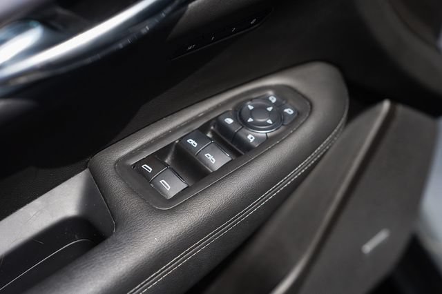 Used 2023 Cadillac XT6 Luxury FWD image 42