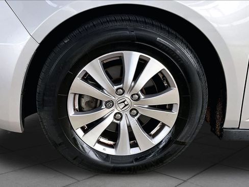 Used 2014 Honda Odyssey EX image 10