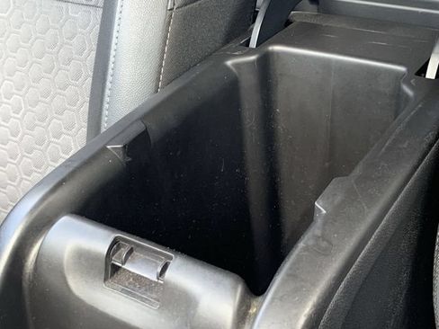 Used 2016 Chevrolet Colorado Z71 AWD/4WD image 11